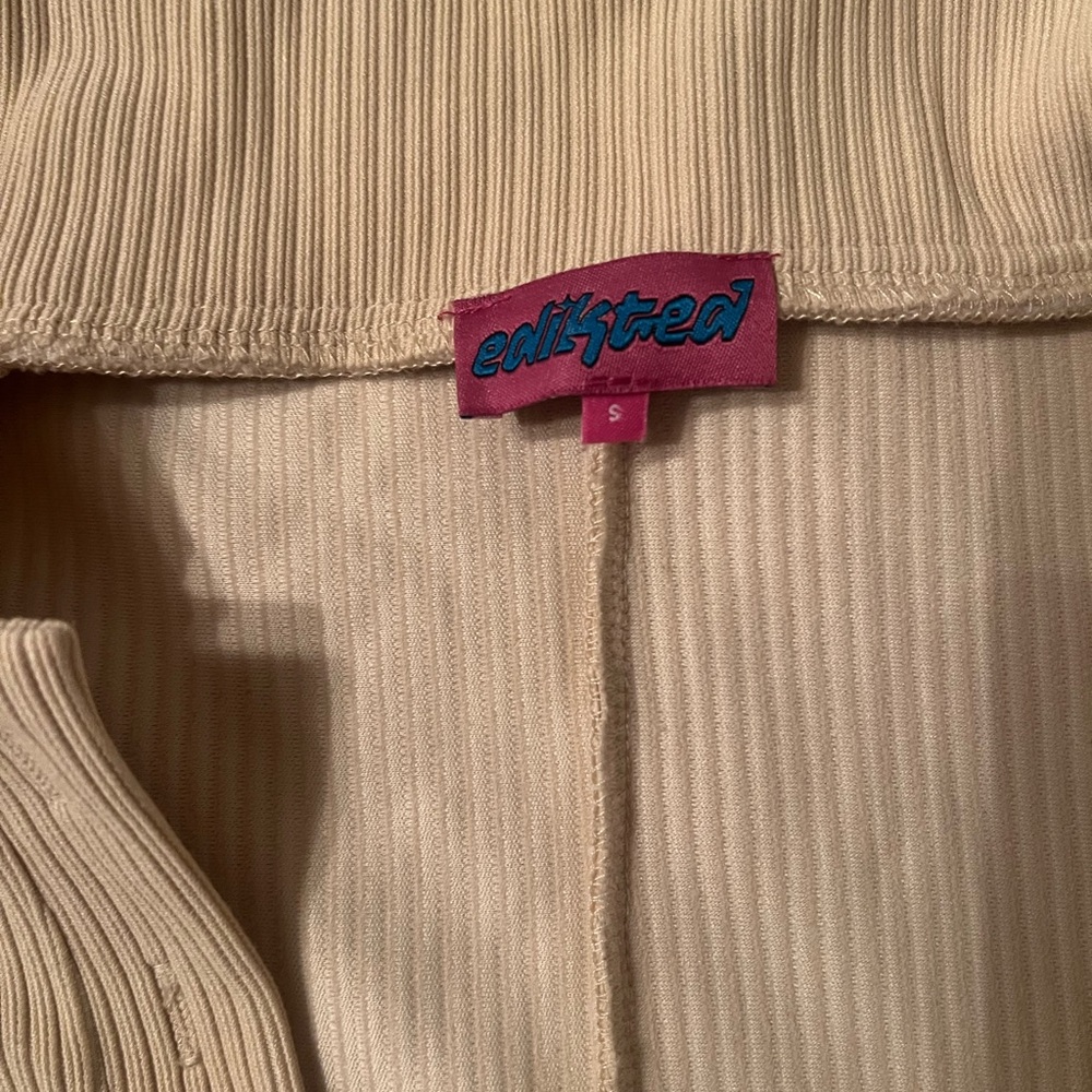 Lucia Ribbed Romper - Picture 4 of 4